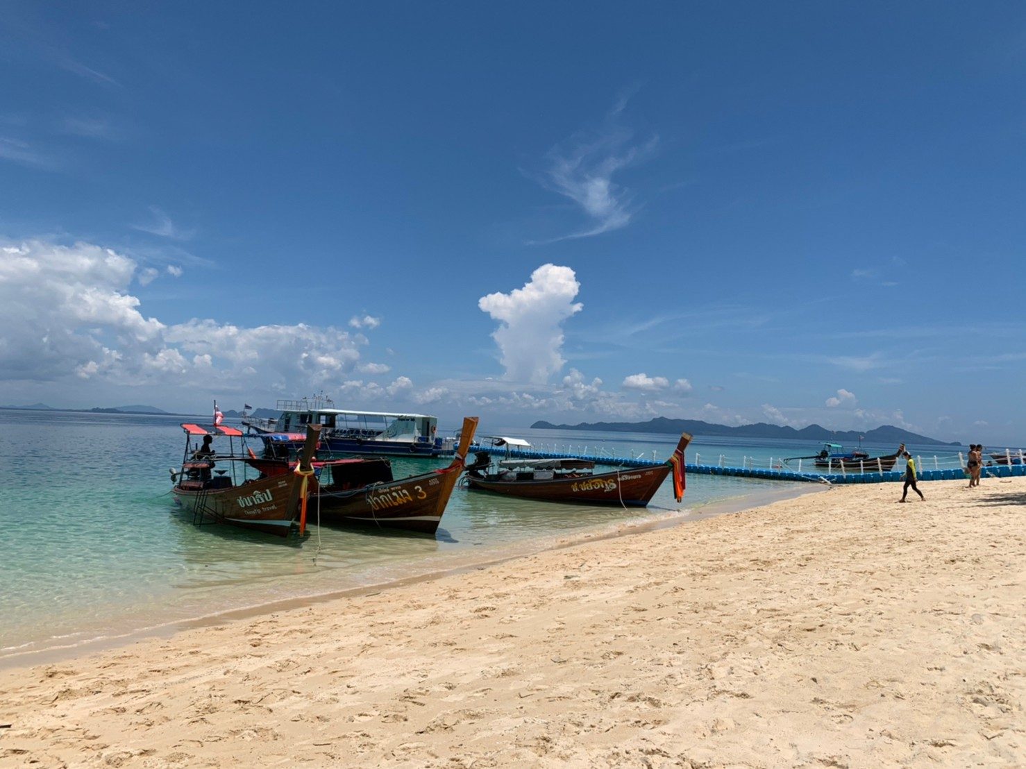 Guests on a Lintang Tour trip
