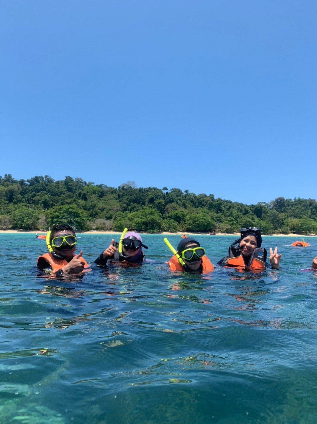 Snorkelling at Koh Kradan